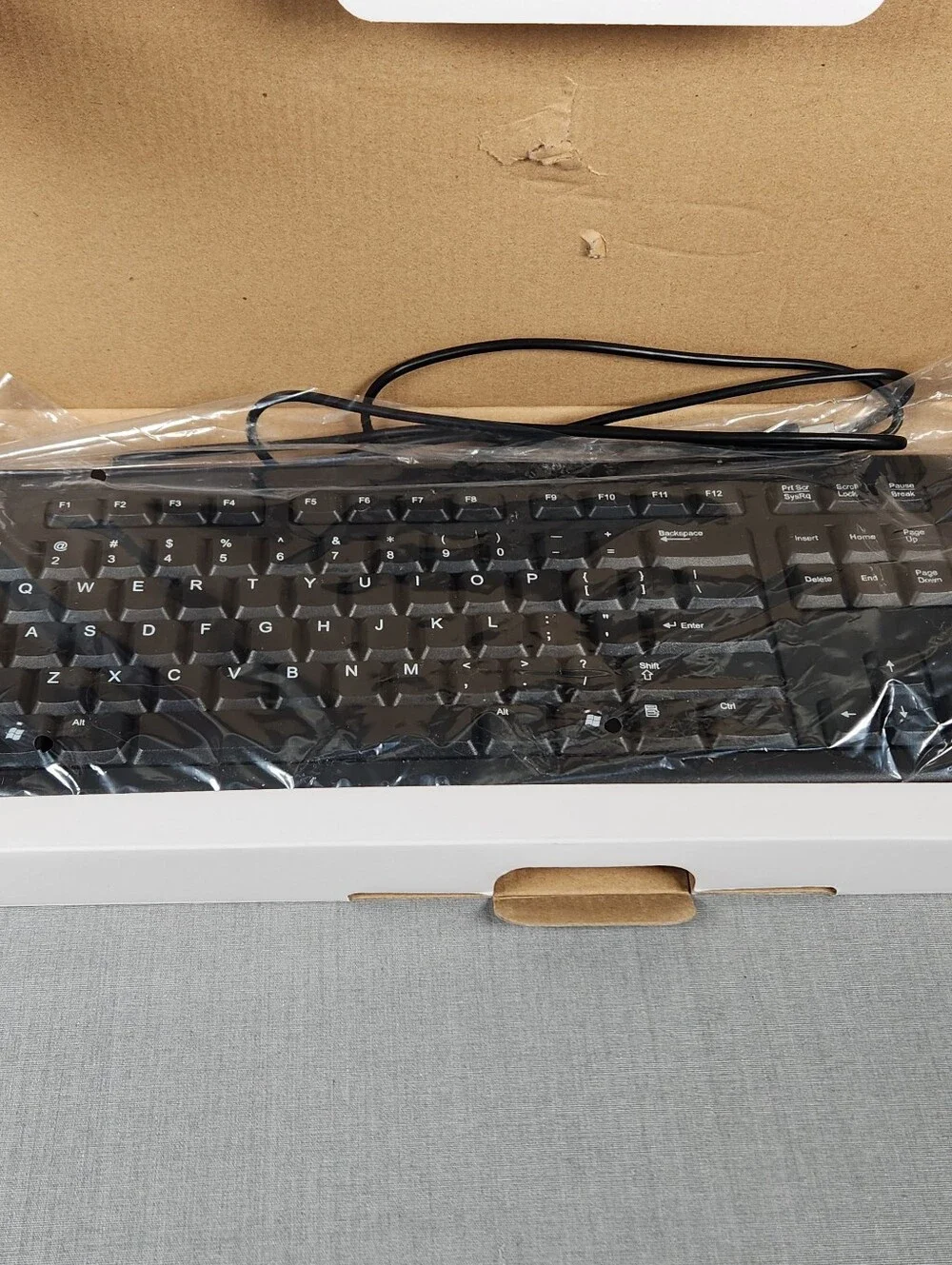 Targus USB Wired Keyboard Standard Size Black AKB30US New BUS0067 With Box